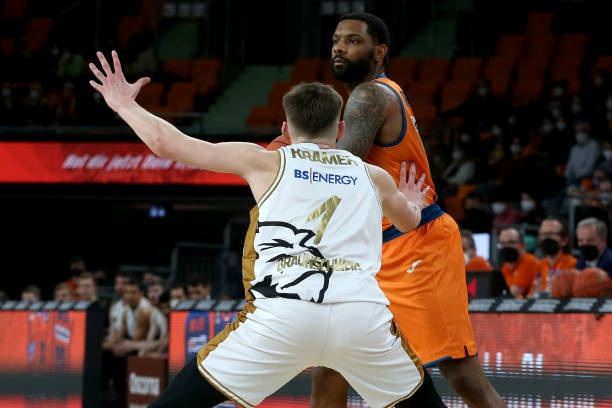 杨毅强调 杨毅强调